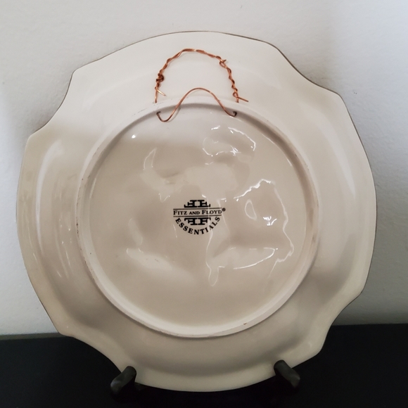 Fitz and Floyd Christmas plate - Picture 3 of 3